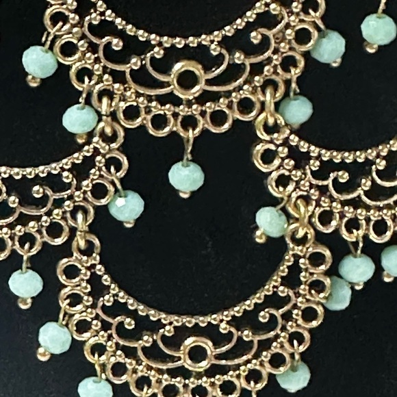 Gorgeous Gold Tone and Light Blue Necklace - Picture 4 of 4